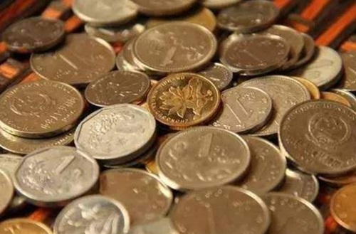 床底下放硬币是什么意思 床下放硬币能招财运